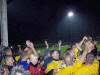 Oben auf der Trib�ne schwenken die FCL-Spieler den CUP