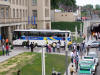 Der Bus mit den Spielern Mexikos f�hrt ein