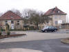 Rechts die Gartenkantine