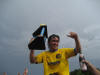 Robert Sommer mit dem Cup, darauf ein Hasser�der...