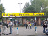 Vor dem Stadion eine Stunde vor Anpfiff
