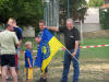 Blaugelber Nachwuchs vor der Linse