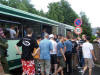Die LOK-Fans d�rfen Bus fahren...