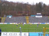 Spiel im Mittelfeld, vor Regionalzugkulisse...