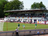 Wechselspieler vor der gro�en Trib�ne
