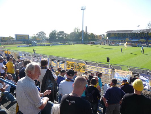 auezweite031014-04.jpg