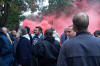 ...nebelt alles rot ein!