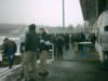 Blick zum Dammsitz, vorn die 3 fleissigen Helfer vom Tatort Stadion-Heft