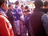 Loco-Probant Marcel mit Fanschals-Umhang