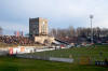 Blick zur Trib�ne mit dem markanten Turm